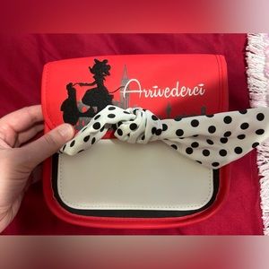 Disney Italy World Showcase Epcot exclusive clutch Minnie Mouse NWT